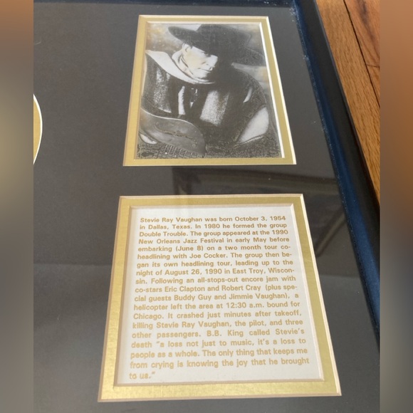 Stevie Ray Vaughan ‘The House is Rockin’ Gold Framed 45 Record Display 🎸 - Picture 5 of 12